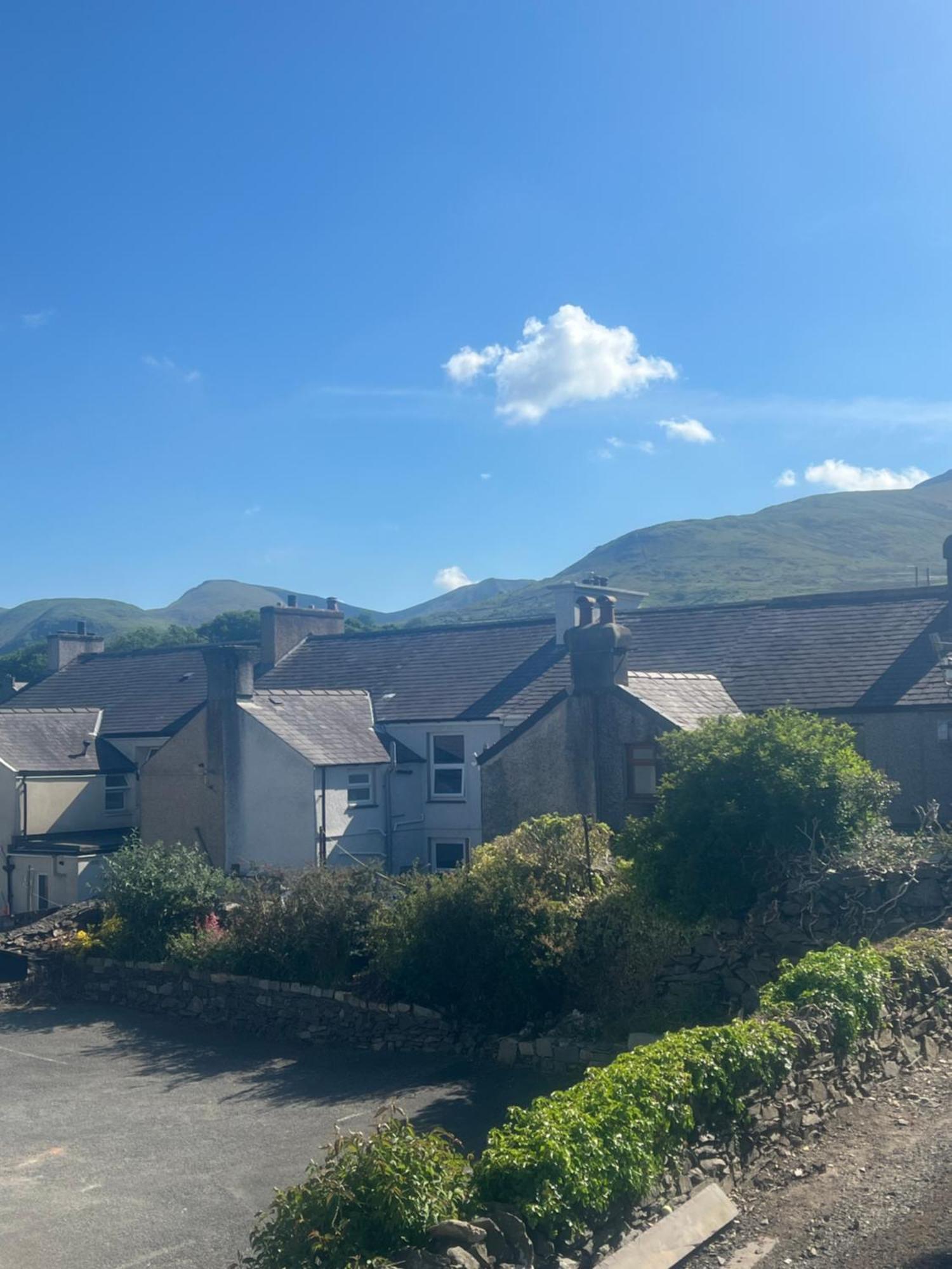 Alpine Lodge Guest House Llanberis Buitenkant foto